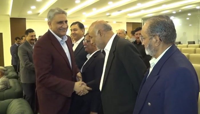 آرمی چیف جنرل قمر