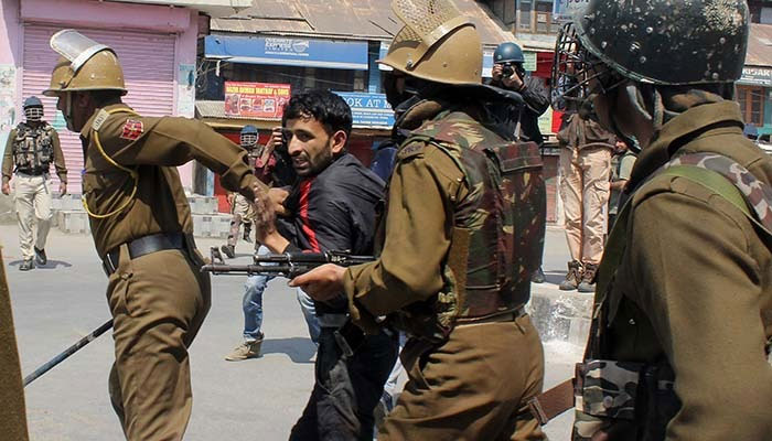 بھارت کشمیریوں